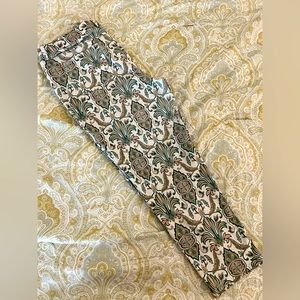 Chicos Size 3 (US 16) So Slimming Girlfriend Slim Leg Jeans